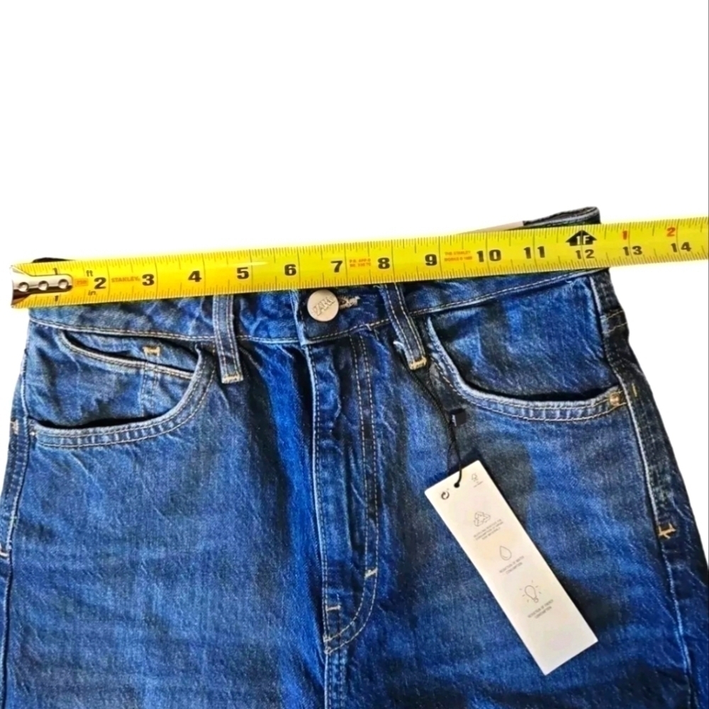 ZARA Medium Wash High Rise SLIM FLARE Leg Jeans Split Hem Sz US 2 - Picture 3 of 6
